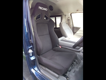 TOYOTA�@�n�C�G�[�XDX�@�i���[�n�C���[�t�@�f�B�[�[���ԁi2006�N�j�@�Ɂ@RECARO�i���J���j�@SR-7F�@KK100�@BK�@����