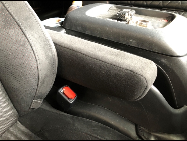 TOYOTA�@�n�C�G�[�X�@5�^�i2019�N�j�@�Ɂ@RECARO�i���J���j�@SR-7F�@GU100�@BK�@A/R�@����