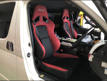 TOYOTA�@�n�C�G�[�X�@5�^�i2019�N�j�@�Ɂ@RECARO�i���J���j�@SR-7F�@GU100�@RED�@�~���E�@����