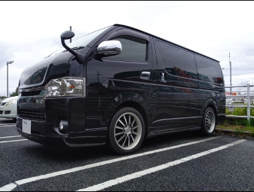 TOYOTA�@�n�C�G�[�X200�n�@4�^�@�Ɂ@RECARO�i���J���j�@LX-F�@IN110�@BK�@����