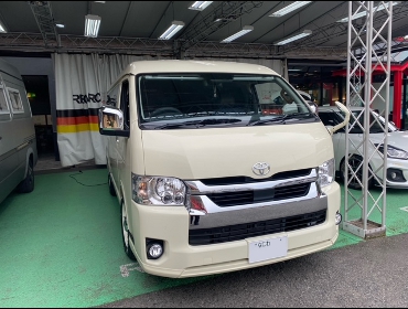 TOYOTA�@�n�C�G�[�X�@�Ɂ@RECARO�i���J���j�@SR-7F�@GU100�@�u���E���@����