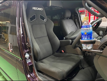 TOYOTA�@�n�C�G�[�X�@GDH206V�i2021�N�j�@�Ɂ@RECARO�i���J���j�@SR-7F�@KK100�@BK�@����