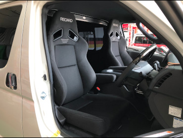 TOYOTA�@�n�C�G�[�X�@6�^SGL�@�W���{�f�B�@�f�B�[�[���@4WD�i2020�N�j�@�Ɂ@RECARO�i���J���j�@SR-7F�@GK100�@BK/BK�@���@SR-7F�@GK100�@BK/BK�@�V�[�g�q�[�^�[�t���@����