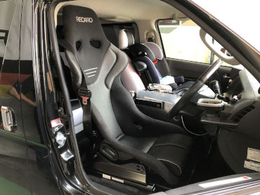 TOYOTA�@���W�A�X�G�[�X�@KDH201V�i2017�N�j�@�Ɂ@RECARO�i���J���j�@RS-G�@GK�@BK/SIL�@����