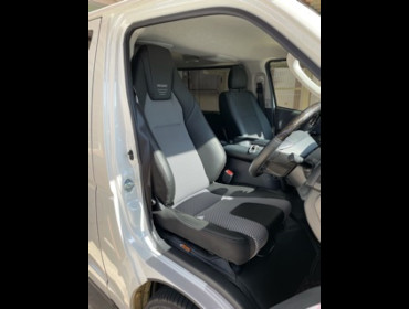 TOYOTA�@200�n�n�C�G�[�X�@S-GL�@4�^�@GDH206V�i2018�N�j�@�Ɂ@RECARO�i���J���j�@LX-F�@WL110H�@BK�@�V�[�g�q�[�^�[�t���@����