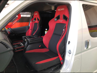 TOYOTA�@�n�C�G�[�X�@GDH201V�i2021�N�j�@�Ɂ@RECARO�i���J���j�@SR-7F�@GU100H�@RED�@A/R�^�C�v�@�~���E�@����