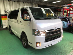 TOYOTA�@�n�C�G�[�X�@GDH206V�i2020�N�j�@�Ɂ@RECARO�i���J���j�@SR-7F�@GU100H�@RED�@A/R�@�V�[�g�q�[�^�[�t���@����