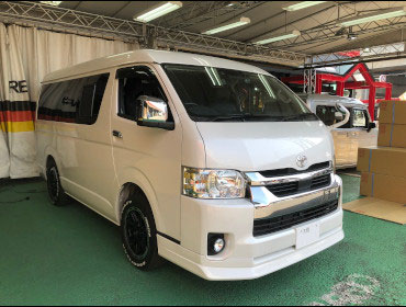 TOYOTA�@�n�C�G�[�X���S���@6�^�@���C�h�@�Ɂ@RECARO�i���J���j�@SR-7F�@GU100�@BK/BK�@����