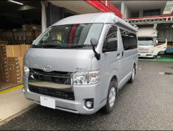 TOYOTA�@�n�C�G�[�X�@6�^�@�i���[�@�f�B�[�[���i2022�N�j�@�Ɂ@RECARO�i���J���j�@�I���\�y�hAN220HV�@�O���C�@����