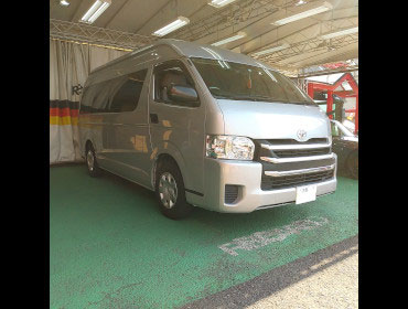 TOYOTA�@�n�C�G�[�X�@4�^�@���C�h�@�f�B�[�[���@�Ɂ@RECARO�i���J���j�@�G���S���hMV�@�O���C�@����