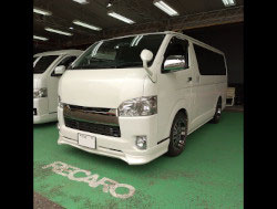 TOYOTA�@�n�C�G�[�X�@4�^�@�i���[�@�f�B�[�[���i2017�N�j�@�Ɂ@RECARO�i���J���j�@SR-7F�@GU100�@BK�@�~���E�@����