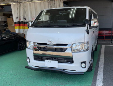 TOYOTA�@�n�C�G�[�X�@6�^�i���[�f�B�[�[���@GDH206V�i2021�N�j�@�Ɂ@RECARO�i���J���j�@SR-7F�@GU100�@BK�@����