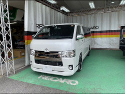 TOYOTA�@�n�C�G�[�X�@�Ɂ@RECARO�i���J���j�@SR-7F�@GK100�@BK/BK�@A/R�@����