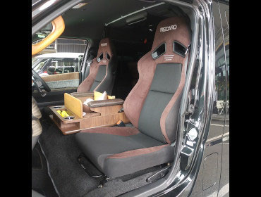 TOYOTA�@�n�C�G�[�X6�^���C�h�@TRH211K���i2022�N�j�@�Ɂ@RECARO�i���J���j�@SR-7F�@GU100H�@�u���E���@�~���E�@����