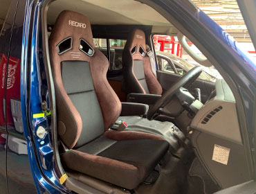 TOYOTA�@�n�C�G�[�X�@1�^�@�i���[�@�f�B�[�[���@�t�����g�O�l�|���@�Ɂ@RECARO�i���J���j�@SR-7F�@GU100�@�u���E���@�~���E�@����