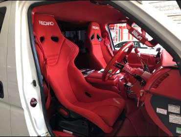 TOYOTA�@�n�C�G�[�X�@TRH200�i2008�N�j�@�Ɂ@RECARO�i���J���j�@RS-GS�@RED�@���@SR-7F�@KK100�@RED�@����