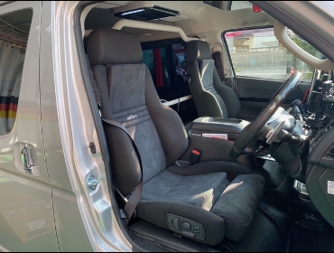 TOYOTA�@�n�C�G�[�X�@TRH211K�@�Ɂ@RECARO�i���J���j�@�I���\�y�hAN220HV�@BK�@���ʃV���[�g���H�@�~���E�@����