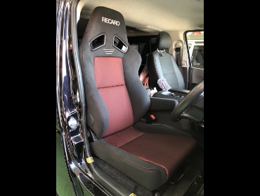 TOYOTA�@���W�A�X�G�[�X�@�Ɂ@RECARO�i���J���j�@SR-7F�@GK100�@BK/RED�@�V�[�g�q�[�^�[�t���@�A�[�����X�g�t���@����