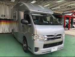 TOYOTA�@�n�C�G�[�X�@�Ɂ@RECARO�i���J���j�@SR-7F�@�A�h�o���X�G�f�B�V�����@�u���[�@����