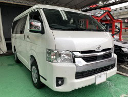 TOYOTA�@�n�C�G�[�X�@TRH219W�i2022�N�j�@�Ɂ@RECARO�i���J���j�@�G���S���hMV�@BK�@�~���E�@����