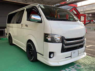 TOYOTA�@�n�C�G�[�X�@KDH205V�@�Ɂ@RECARO�i���J���j�@SR-7F�@GU100�@RED�@�~���E�@����