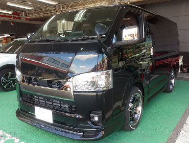 TOYOTA�@�n�C�G�[�X�@GDH201V�i2022�N�j�@�Ɂ@RECARO�i���J���j�@SR-7F�@GU100�@�u���E���@�A�[�����X�g�t���@�~���E�@����