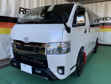 TOYOTA�@�n�C�G�[�X�@6�^�i���[�f�B�[�[���i2022�N�j�@�Ɂ@RECARO�i���J���j�@SR-7F�@GU100�@BK�@����