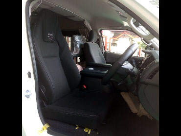 TOYOTA�@�n�C�G�[�X�@�Ɂ@RECARO�i���J���j�@LX-F�@TR�@NN�@����