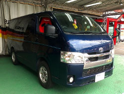 TOYOTA�@�n�C�G�[�XV�@TRH200V�@6�^�i2021�N�j�@�Ɂ@RECARO�i���J���j�@SR-7F�@KK100�@RED�@����