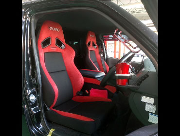 TOYOTA�@�n�C�G�[�X�@6�^�@�i���[�@�f�B�[�[���i2021�N�j�@�Ɂ@RECARO�i���J���j�@SR-7F�@GU100�@RED�@�~���E�@����