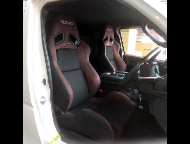 TOYOTA�@�n�C�G�[�X�@5�^�@�f�B�[�[���@�i���[�i2020�N�j�@�Ɂ@RECARO�i���J���j�@SR-7�@GU100�@�u���E���@���@SR-7F�@GU100�@�u���E���@����