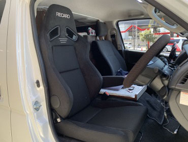TOYOTA�@�n�C�G�[�X�@5�^�i���[�f�B�[�[���i2019�N�j�@�Ɂ@RECARO�i���J���j�@SR-7F�@GU100�@BK�@����
