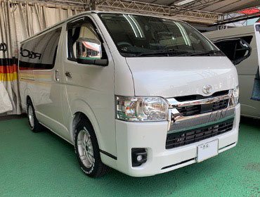 TOYOTA�@�n�C�G�[�X�@7�^�@�f�B�[�[���@�i���[�{�f�B�i2022�N�j�@�Ɂ@RECARO�i���J���j�@�X�|�[�c�X�^�[LL1210H�@���@����