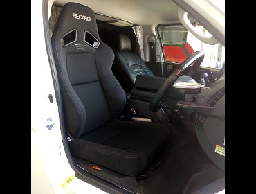 TOYOTA�@�n�C�G�[�X�@QDF-GDH206V�i2018�N�j�@�Ɂ@RECARO�i���J���j�@SR-7F�@GK100�@BK/BK�@����