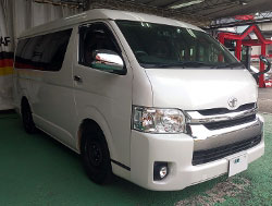 TOYOTA�@�n�C�G�[�X�@4�^�@���C�h�@�K�\�����@�Ɂ@RECARO�i���J���j�@SR-7F�@GU100�@�u���E���@���ʃV���[�g�J�b�g���H�@�~���E�@����