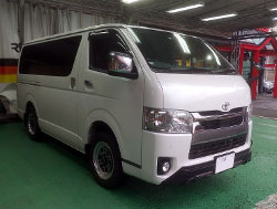 TOYOTA�@�n�C�G�[�X�i2022�N�j�@�Ɂ@RECARO�i���J���j�@SR-7F�@GU100�@BK�@�~���E�@����