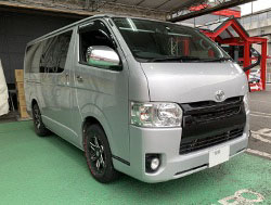 TOYOTA�@�n�C�G�[�X�@CBF-TRH200V�@4�^�i2018�N�j�@�Ɂ@RECARO�i���J���j�@SR-7F�@GK100�@BK/BK�@����