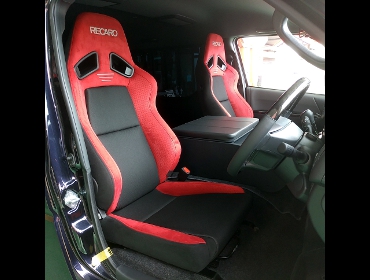 TOYOTA�@�n�C�G�[�X�@���C�h�@�X�[�p�[GL7�^�i2023�N�j�@�Ɂ@RECARO�i���J���j�@SR-7F�@GU100�@BK/RED�@�~���E�@����