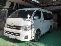 TOYOTA�@�n�C�G�[�X�@3�^���C�h�K�\�����i2012�N�j�@�Ɂ@RECARO�i���J���j�@SR-7F�@GU100�@BK�@����