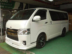 TOYOTA�@�n�C�G�[�X�@4�^�i���[�f�B�[�[���i2017�N�j�@�Ɂ@RECARO�i���J���j�@SR-7F�@GK100 BK/SIL�@����