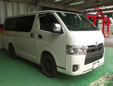 TOYOTA�@�n�C�G�[�X�@�_�[�N�v���~�A���U�@7�^�i���[�f�B�[�[���i2023�N�j�@�Ɂ@RECARO�i���J���j�@SR-7F�@GU100�@�u���E���@A/R�@����