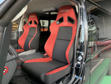 TOYOTA�@�n�C�G�[�X�@4�^�i���[�f�B�[�[��DX�@�Ɂ@RECARO�i���J���j�@SR-7F�@GU100�@RED�@�~���E�@����