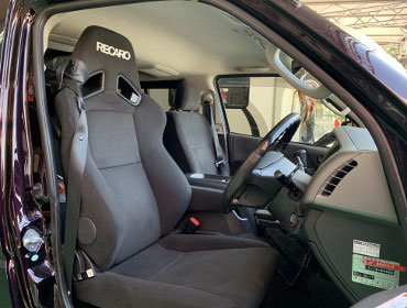 TOYOTA�@�n�C�G�[�X�o���@�X�[�p�[GL�i2013�N�j�@�Ɂ@RECARO�i���J���j�@SR-7F�@KK100�@BK�@A/R�@����