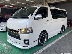 TOYOTA�@�n�C�G�[�X�i���[�@KDH201V�i2016�N�j�@�Ɂ@RECARO�i���J���j�@SR-7F�@GU100H�@BK�@A/R�@�~���E�@����