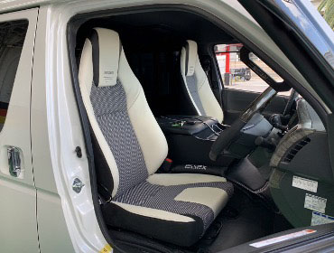 TOYOTA�@�n�C�G�[�X�@7�^���C�h�@�Ɂ@RECARO�i���J���j�@LX-F�@WL110H�@���@�~���E�@����