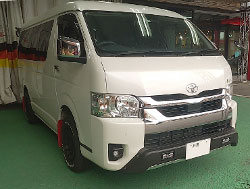 TOYOTA�@�n�C�G�[�X�i2022�N�j�@�Ɂ@RECARO�i���J���j�@SR-7F�@GU100�@�u���E���@A/R�@����