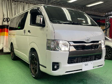 TOYOTA�@�n�C�G�[�X7�^�@TRH200V�i2023�N�j�@�Ɂ@RECARO�i���J���j�@SR-7F�@GK100H�@BK/�u���[�@�V�[�g�q�[�^�[�t���@����