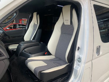 TOYOTA�@�n�C�G�[�X�@�i2023�N�j�@�Ɂ@RECARO�i���J���j�@LX-F�@WL110H�@���@A/R�@�~���E�@����