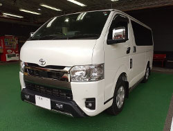 TOYOTA�@�n�C�G�[�X�@7�^�@�i���[�f�B�[�[���i2023�N�j�@�Ɂ@RECARO�i���J���j�@�I���\�y�hDL220HV�@�~���E�@����