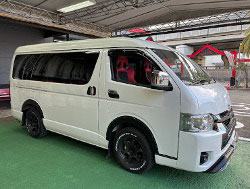 TOYOTA�@�n�C�G�[�X�@7�^�i2023�N�j�@�Ɂ@RECARO�i���J���j�@SR-7F�@GU100H�@RED�@�~���E�@����